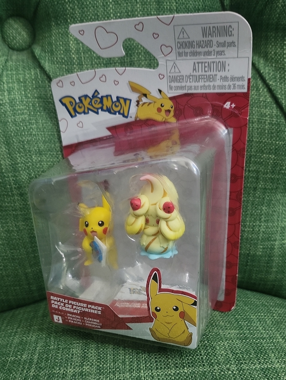 Pokémon Pikachu & Alcremie Battle Figure Pack - Yellow